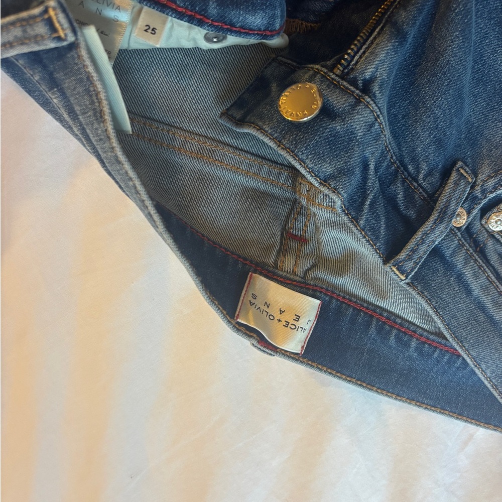 Classic Blue Women's Jeans - Picture 2 of 2